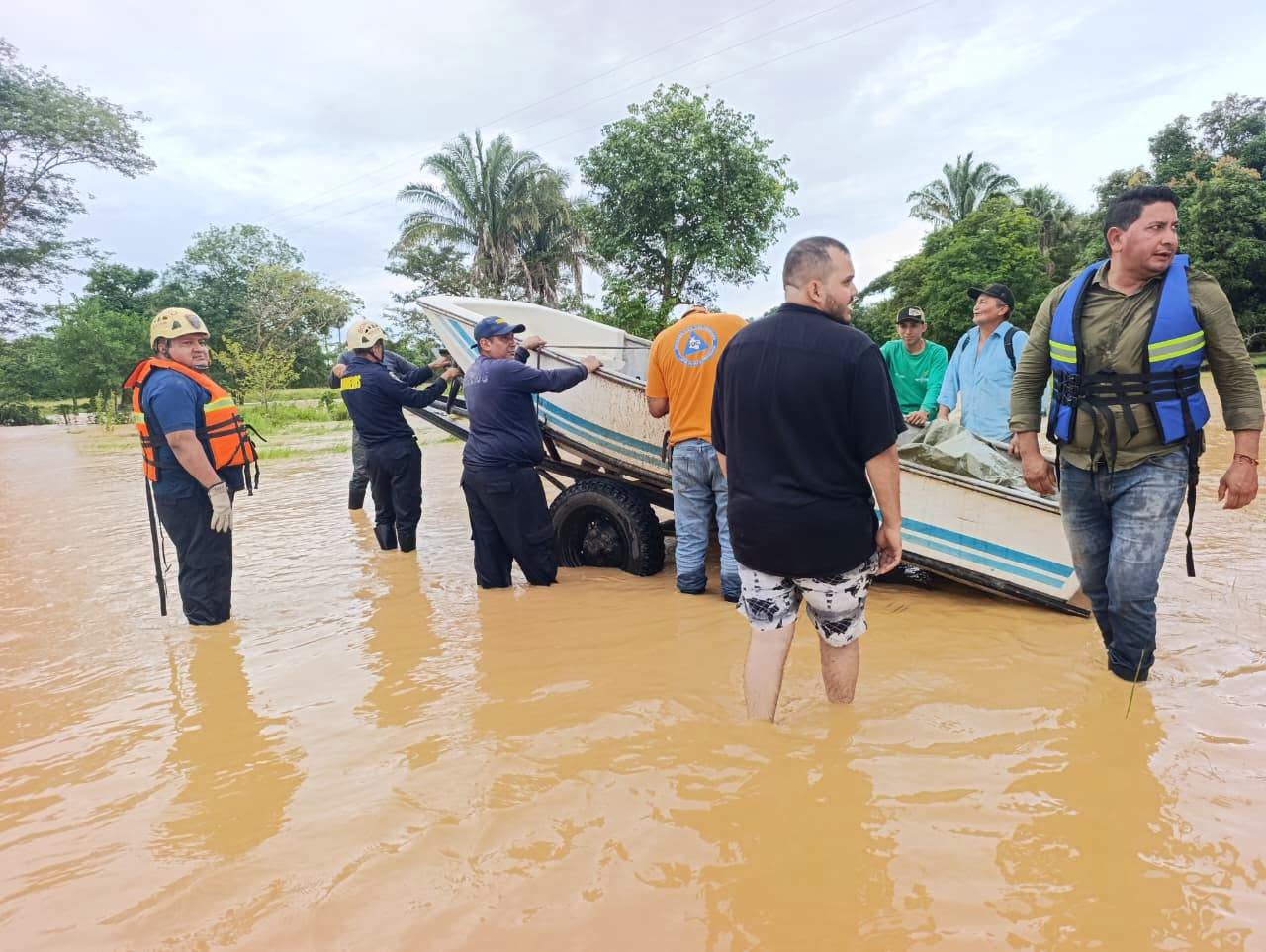 *Organismos de socorro e instituciones fortalecen atención a familias afectadas por las inundaciones en Paz De Ariporo casanare.
